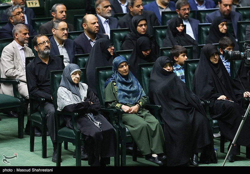 مراسم بزرگداشت شهدای خدمت در مجلس