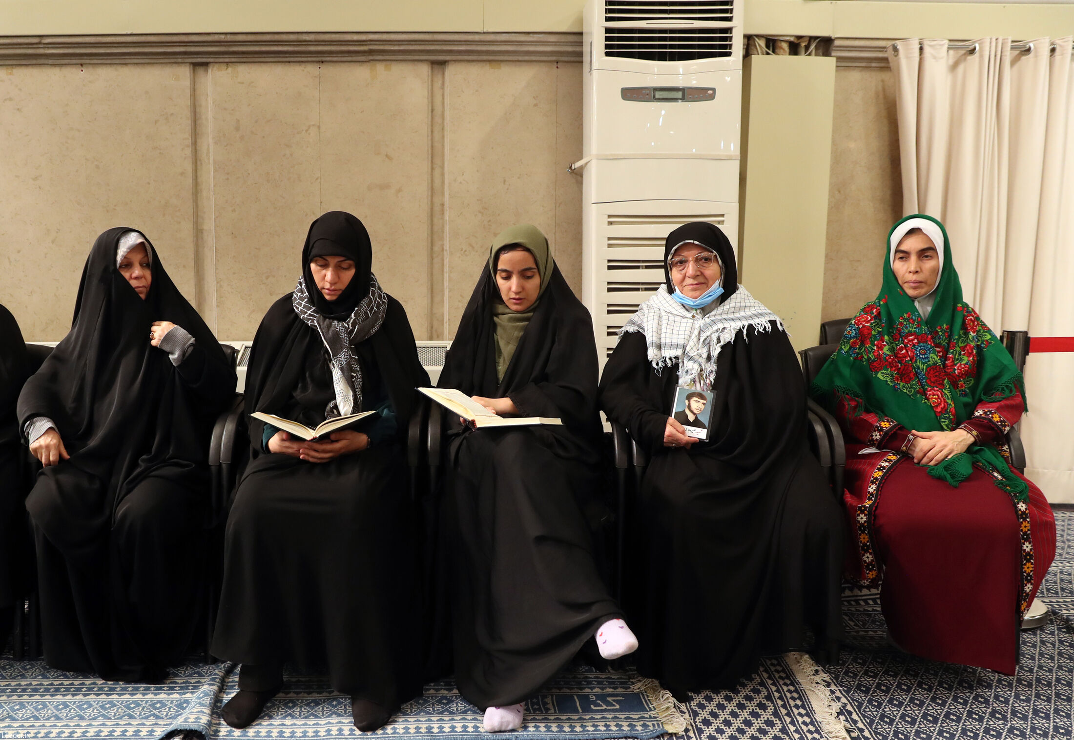 دیدار شرکت‌کنندگان در مسابقات قرآن با رهبر انقلاب