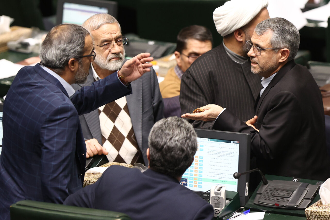 نشست علنی نوبت عصر سه شنبه ۲۸ بهمن ماه مجلس