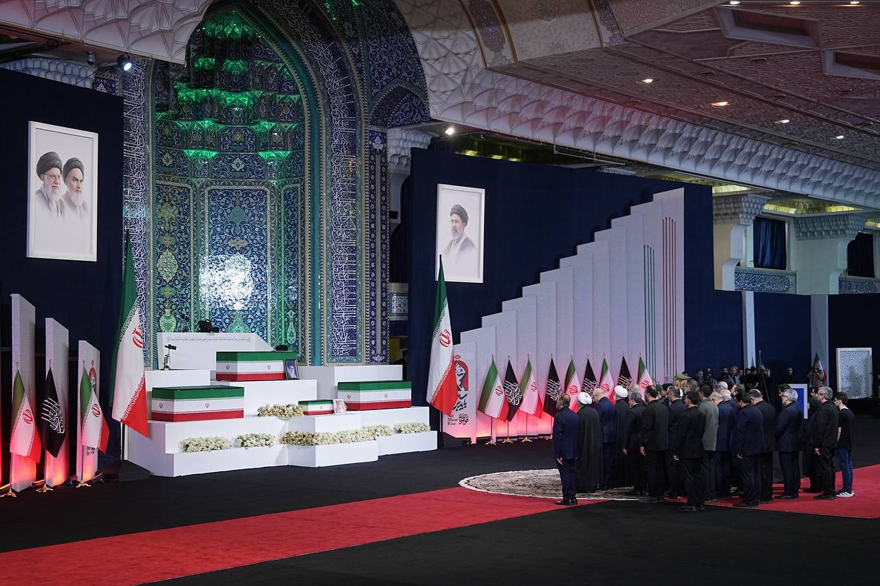 ادای احترام سران قوا