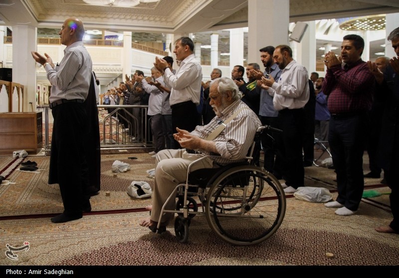 تصاویر نماز عید سعید قربان در حرم حضرت شاهچراغ (ع)