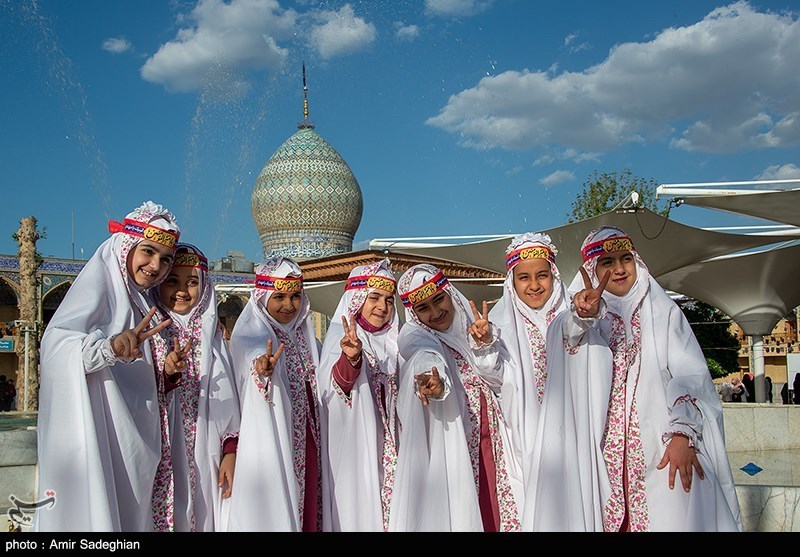 جشن روزه اولی ها در حرم مطهر حضرت شاهچراغ (ع)