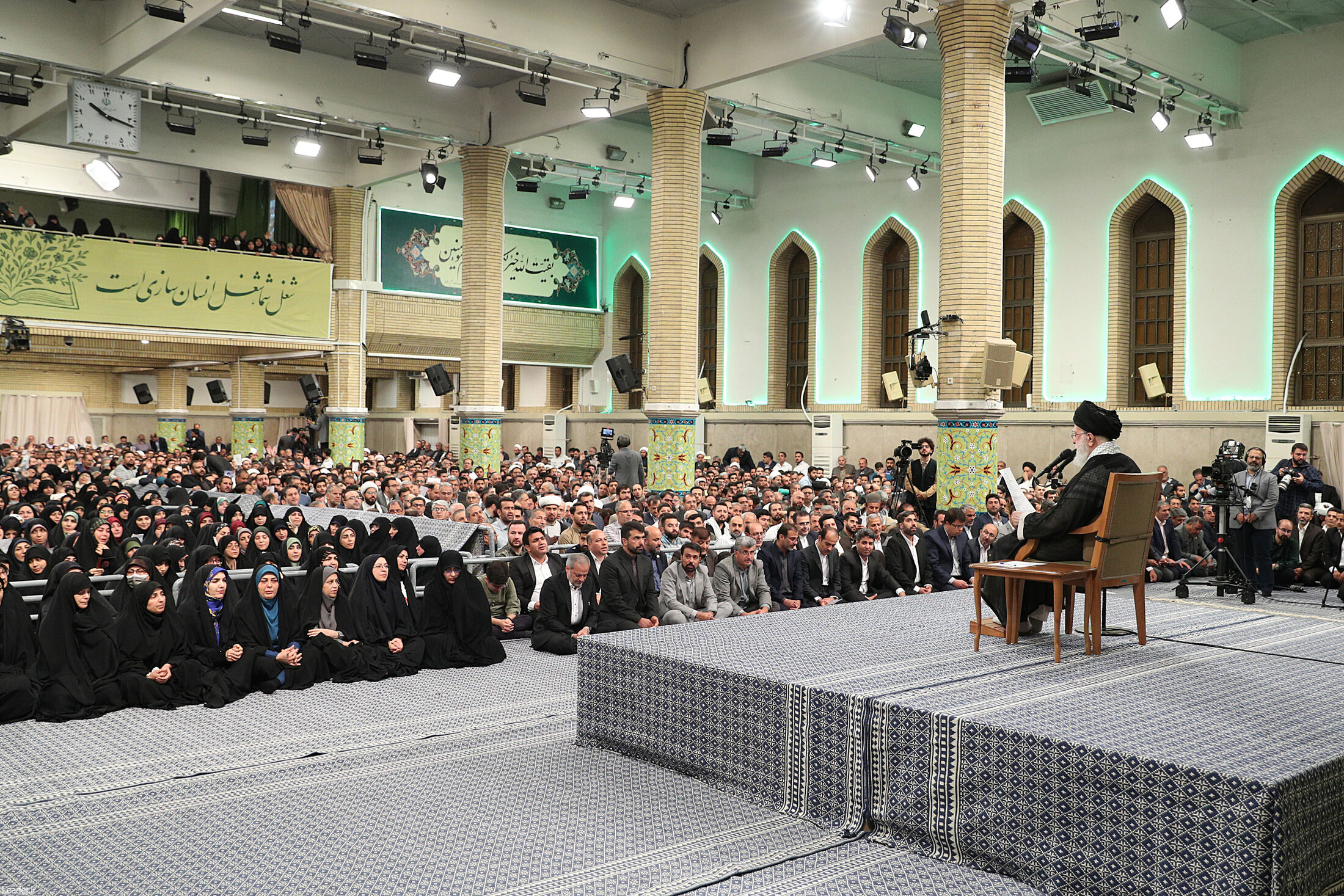 دیدار معلمان با رهبر انقلاب