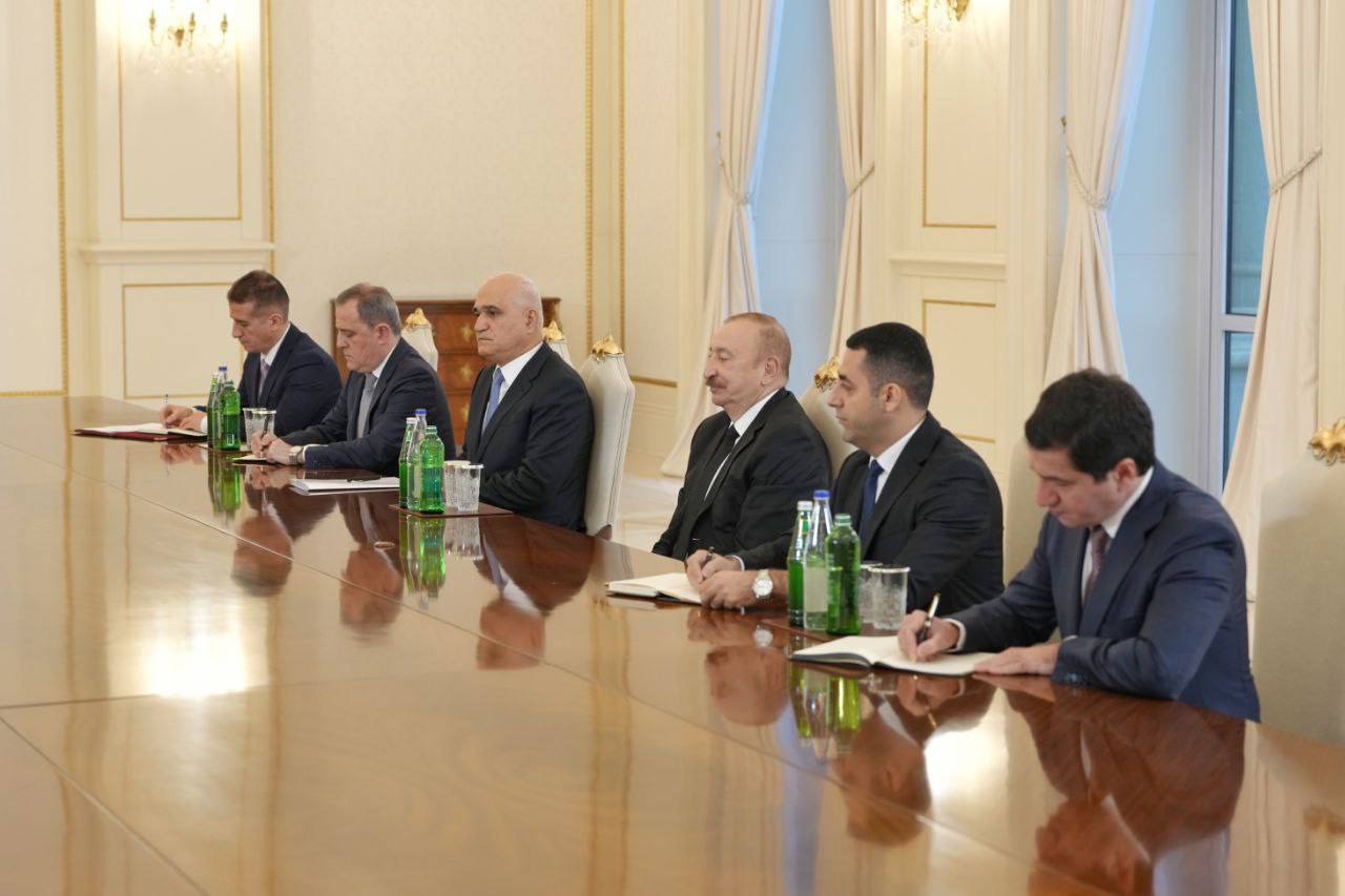 دیدار عراقچی با الهام علی‌اف