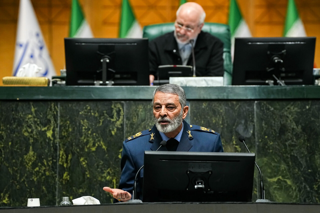 حضور امیر موسوی و عراقچی در جلسه غیرعلنی مجلس