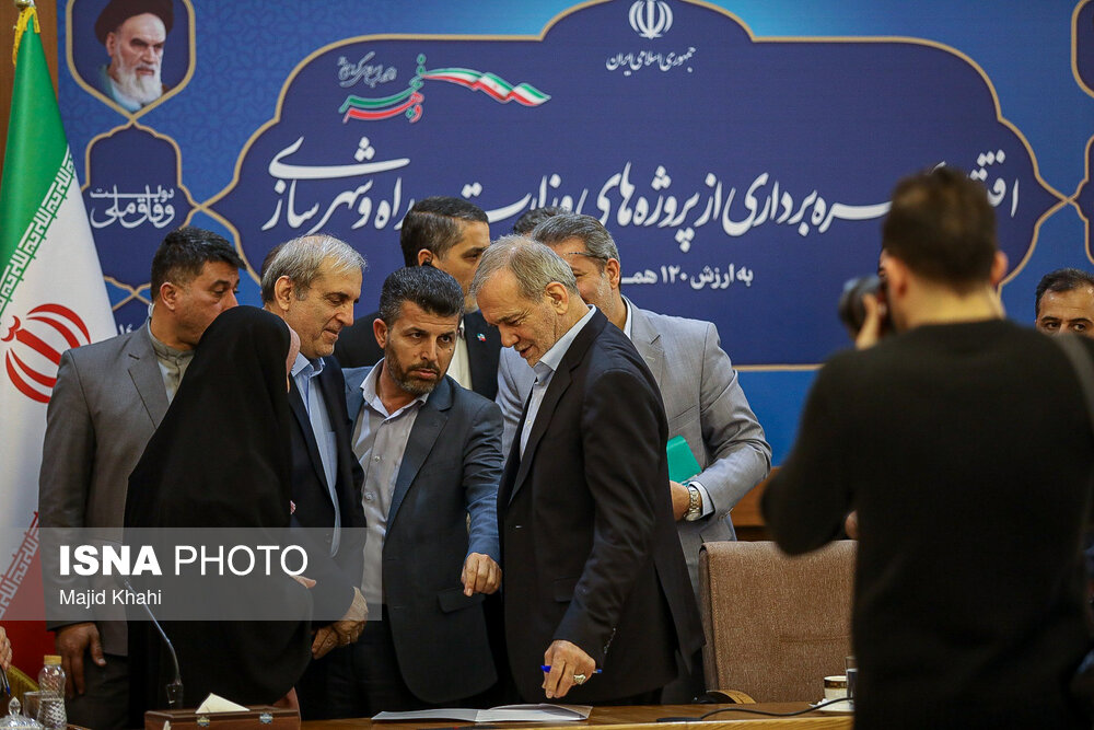 افتتاح پروژه‌های وزارت راه و شهرسازی