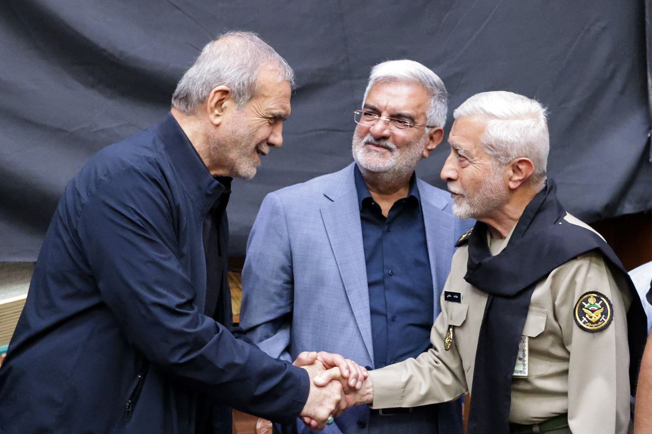 حضور رئیس‌جمهور در مراسم گرامیداشت شهدای ارتش