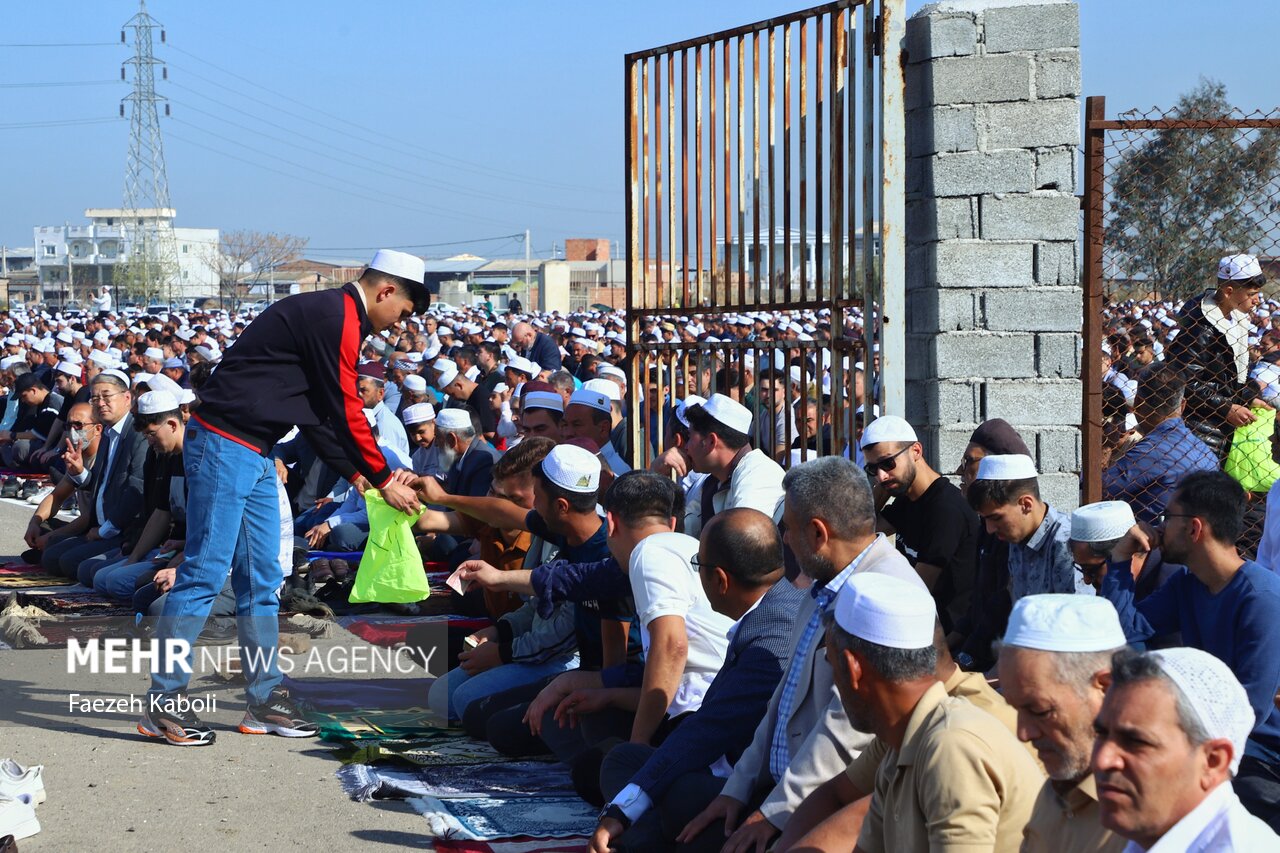 اقامه نماز عید سعید فطر در ترکمن صحرا