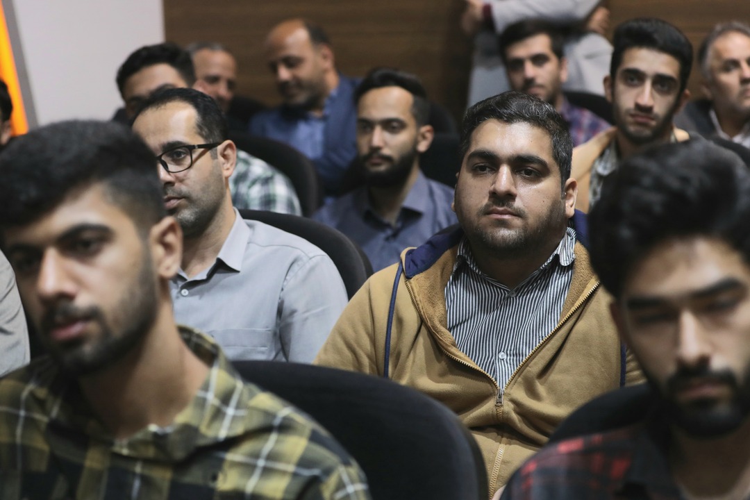 نشست صمیمانه تشکل های دانشجویی استان گلستان با قالیباف