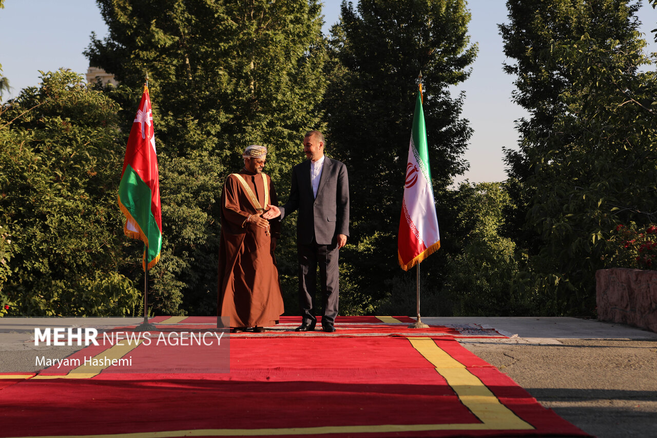 دیدار وزرای خارجه عمان و ایران