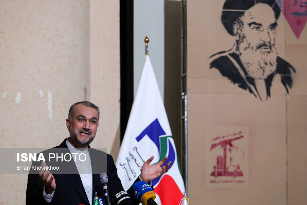 حضور وزیر امور خارجه در دانشگاه تهران