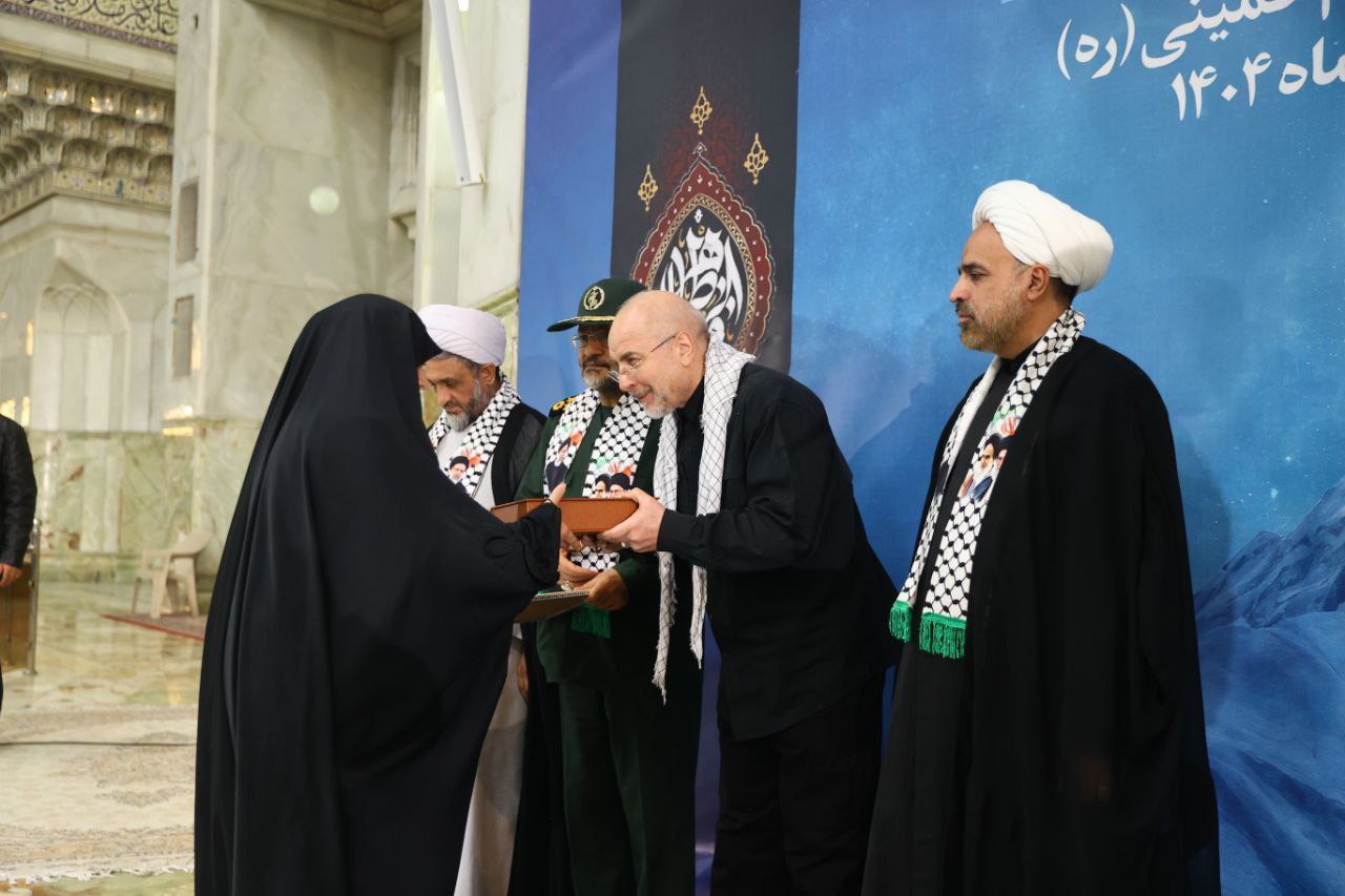 قالیباف در کنگره ۳۰۰۰ نفری مسئولان بسیج دانشجویی 