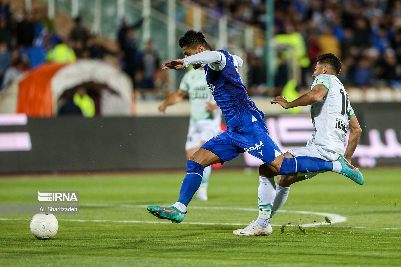 لیگ برتر فوتبال- استقلال و ذوب آهن