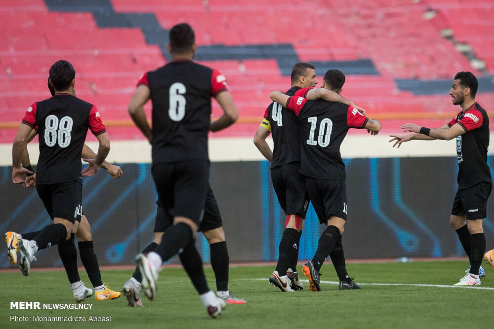 فوتبال پرسپولیس و سایپا