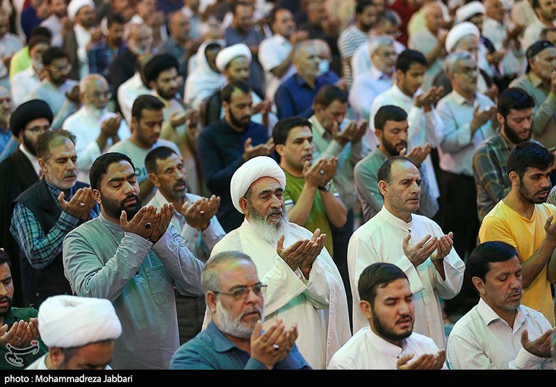 نماز عید قربان در حرم مطهر حضرت معصومه (س)