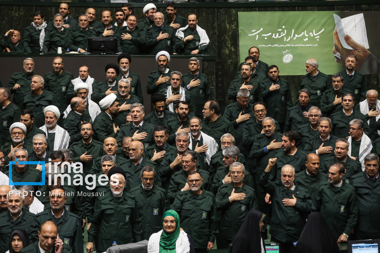 مراسم سالروز ورود امام خمینی(ره) به کشور