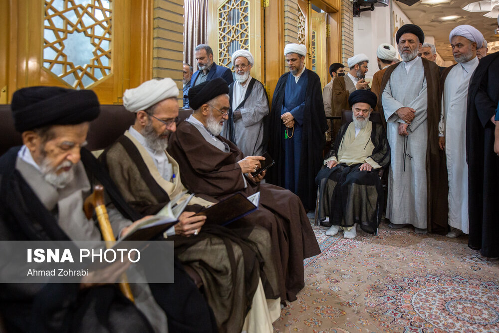 مراسم بزرگداشت شهدای خدمت در حرم حضرت فاطمه معصومه(س)