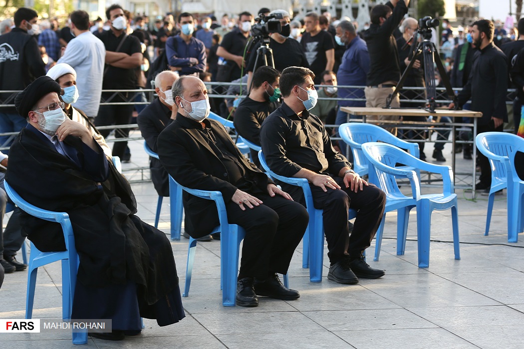 برگزاری مراسم شهادت امام صادق در میدان امام حسین