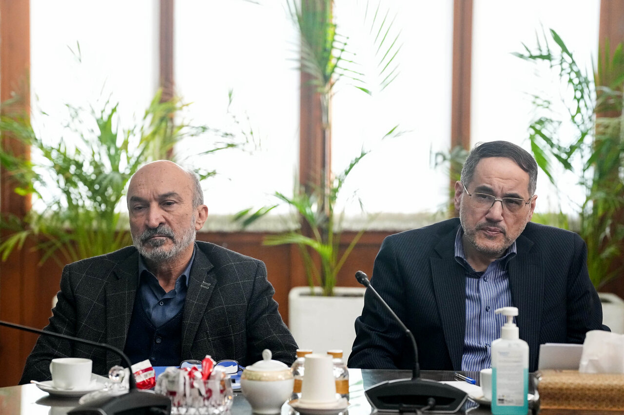 دیدار وزیر علوم و جمعی از رؤسای دانشگاه‌ها با قالیباف