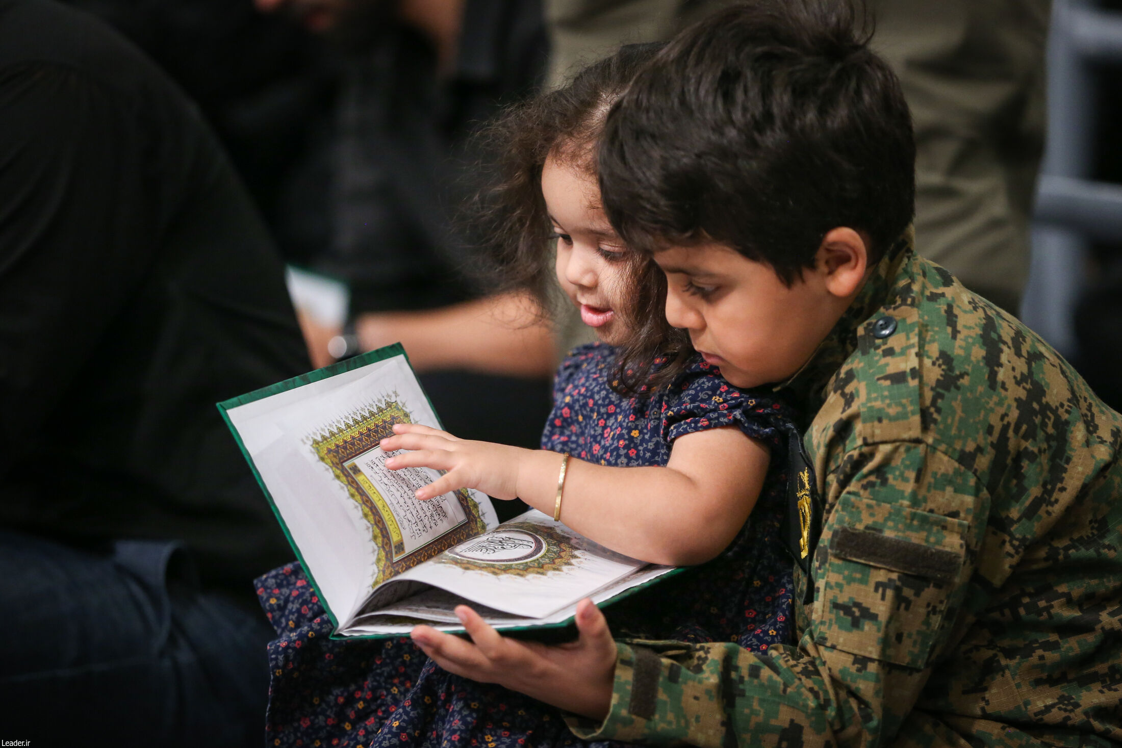 رهبر انقلاب در مراسم بزرگداشت شهدای جنگ تحمیلی