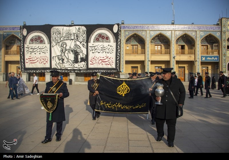 آیین سیاه پوشان و تعویض پرچم حرم مطهر حضرت شاهچراغ (ع)