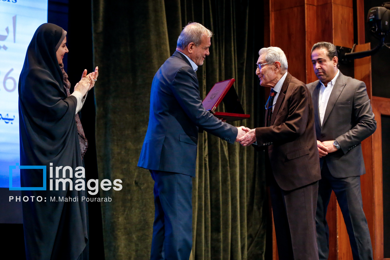 حضور پزشکیان در همایش «ایران کریدور ۲۰۲۶»