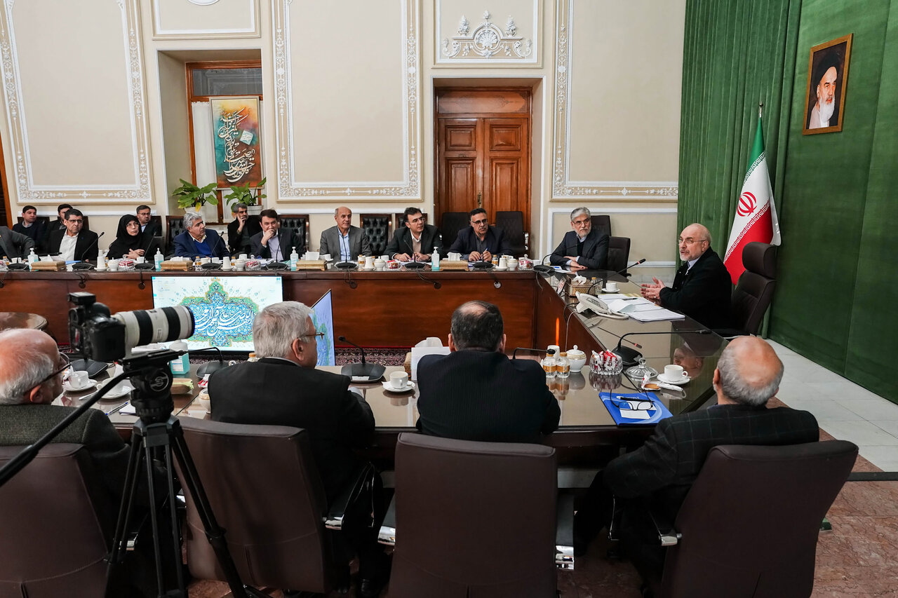 دیدار وزیر علوم و جمعی از رؤسای دانشگاه‌ها با قالیباف