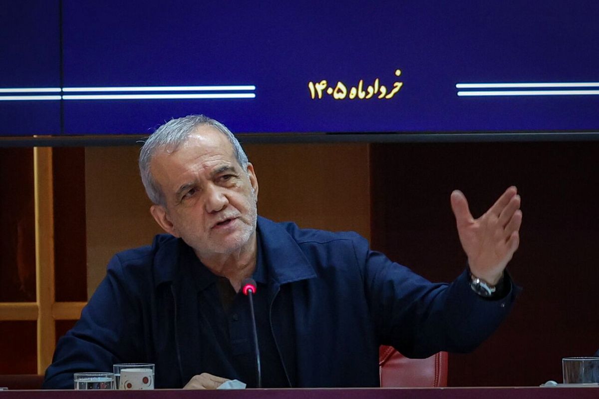 پزشکیان: فراتر از هر سلیقه و دیدگاهی ما یک ملت و یک قلب تپنده ایم