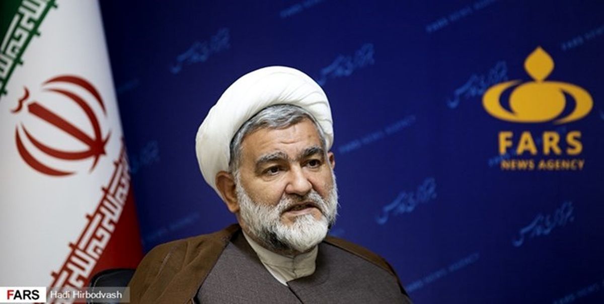 جزئیات آتش زدن تابلوی دفتر نماینده شهرستان‌های رباط کریم و بهارستان