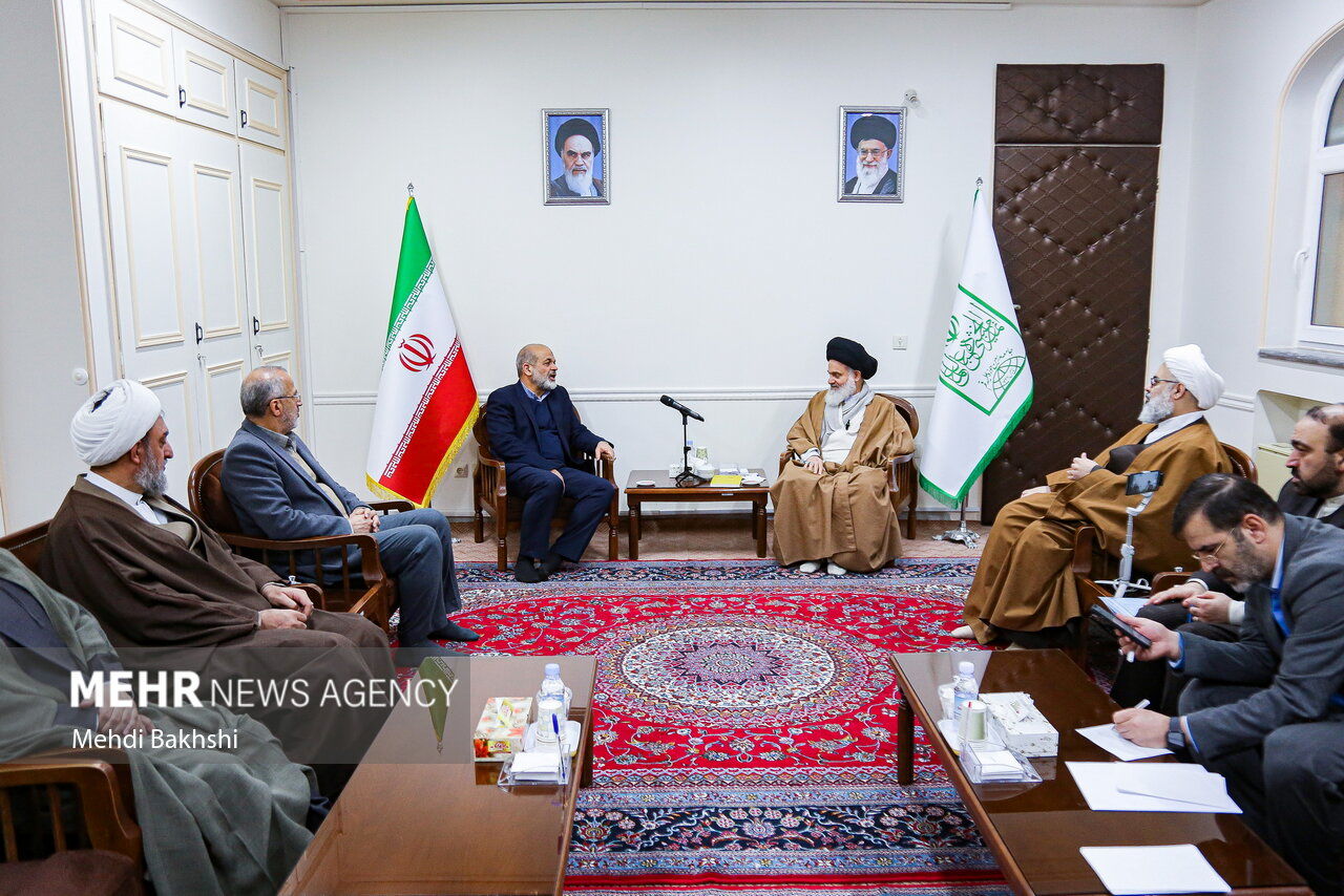 تصاویر: دیدار وزیر کشور با مراجع و علمای قم