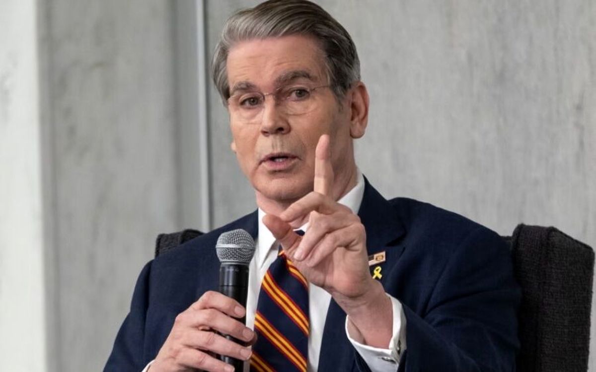 کنایه وزیر خزانه‌داری آمریکا به اروپایی‌ها/ آرامش خود را حفظ کنید!