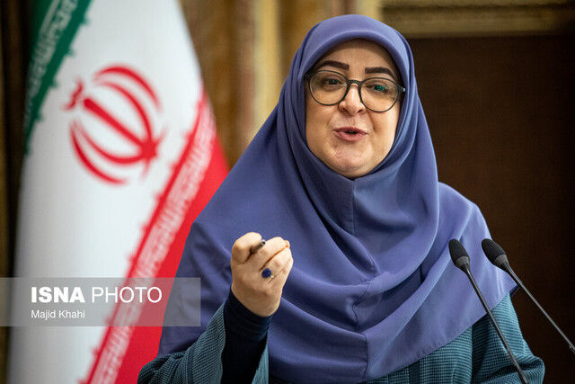 مهاجرانی: دولت به نوزادان متولد ۱۴۰۰ به بعد سهام میدهد