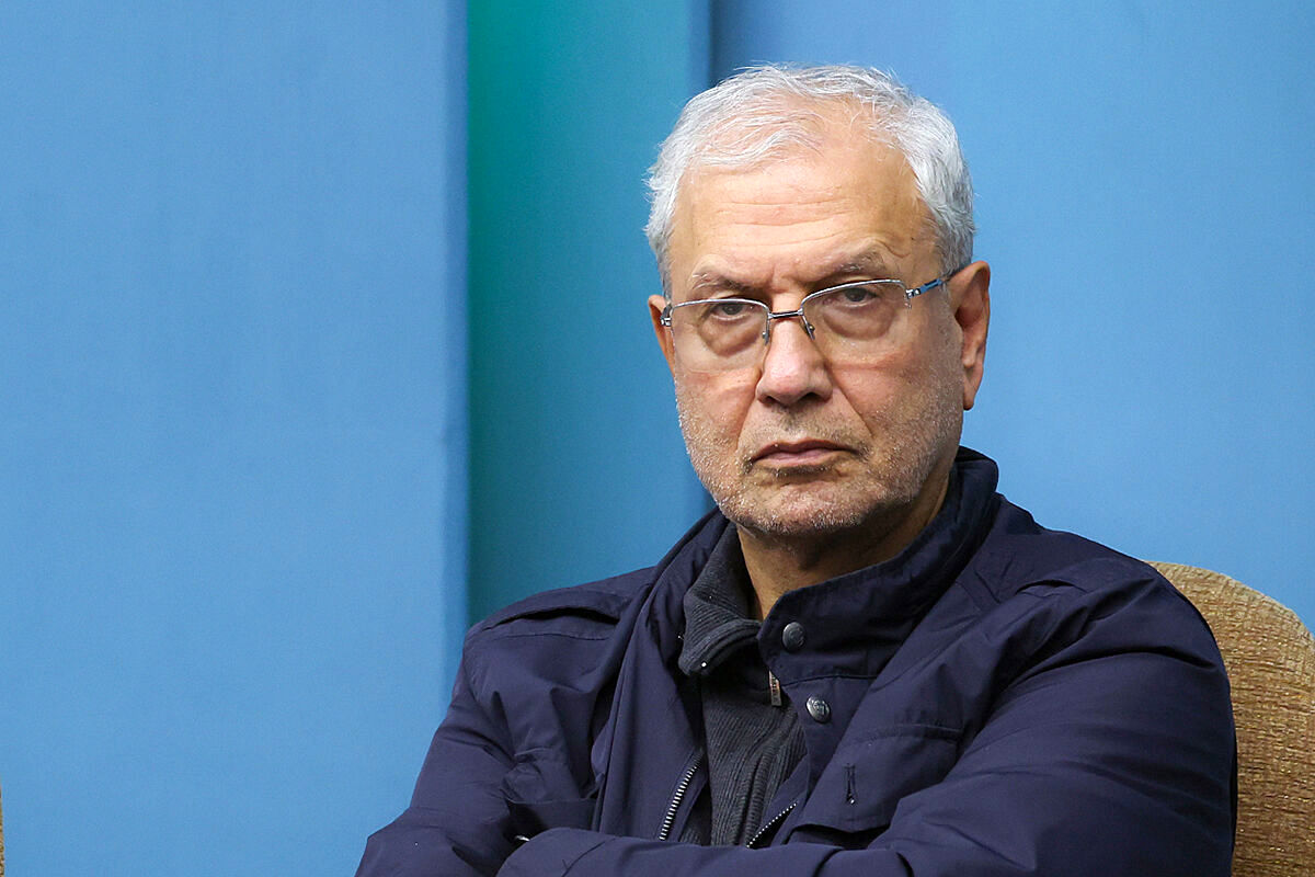 ربیعی: جریانی درحال وارد کردن فشار به دولت است