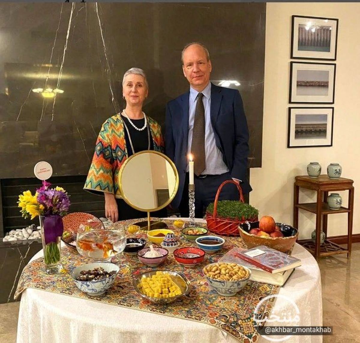 سفیر سوئد و همسرش در کنار میز هفت سین +عکس