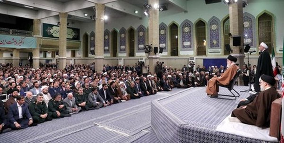 روحانی: بعثت پیامبر (ص)، رستاخیز تاریخ و انسان بود