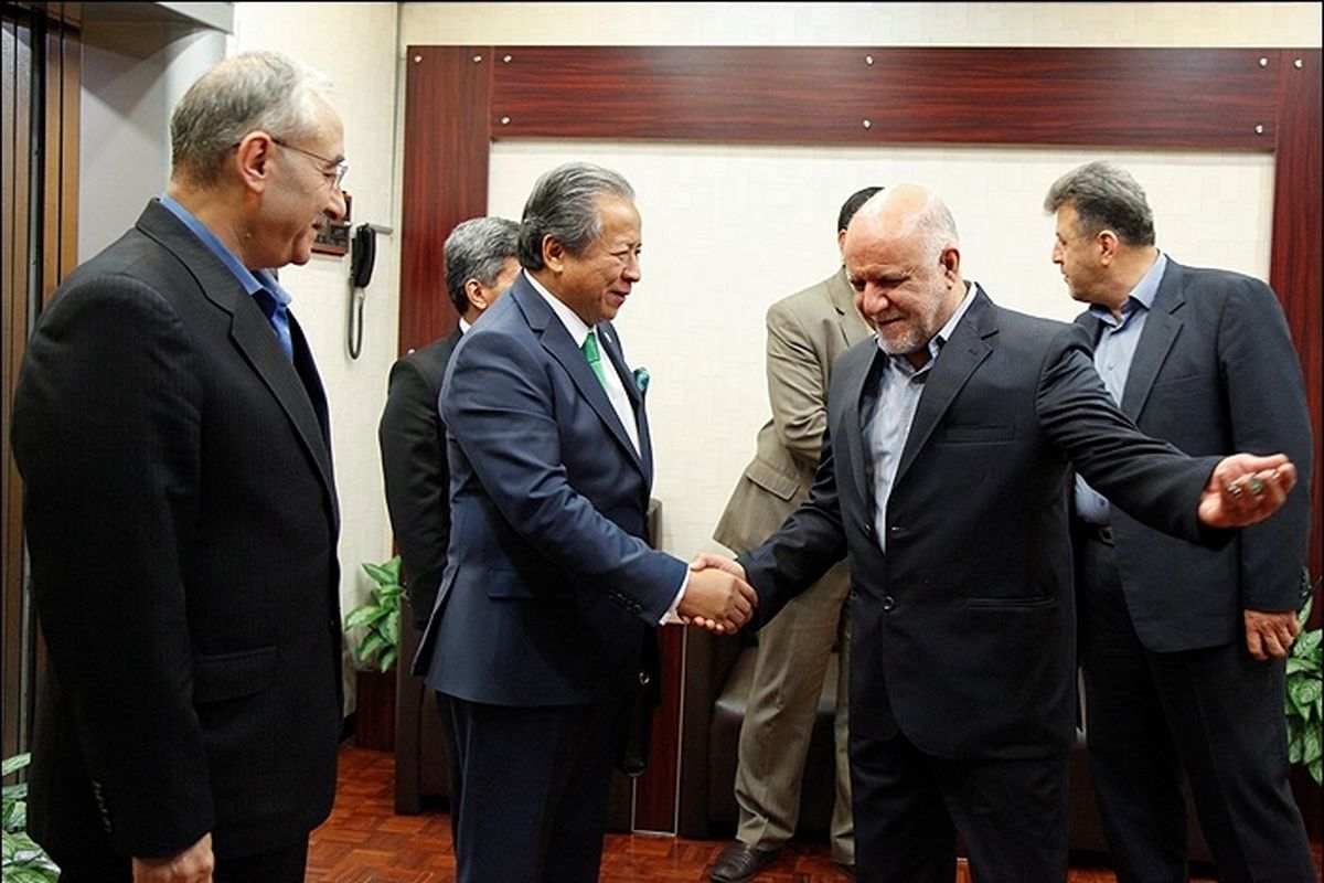 عکس: خوشآمد گویی به شیوه زنگنه از مهمان خارجی