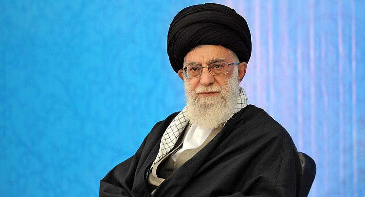 رهبر انقلاب اسلامی: بزرگنمایی رئیس‌جمهور آمریکا برای پنهان کردن ناتوانی آنهاست