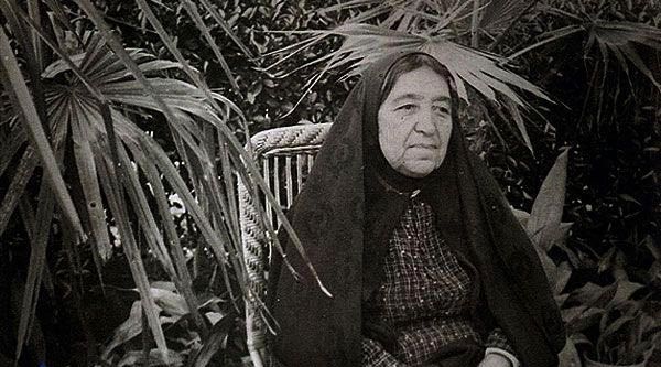 بانوی اول ایران در 95 سال پیش/عکس