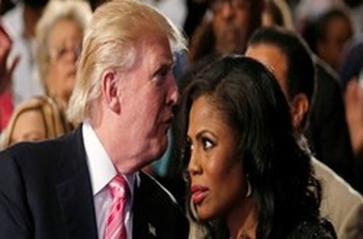 ترامپ دستیار سابقش را «گیج» و «فاسد» خواند