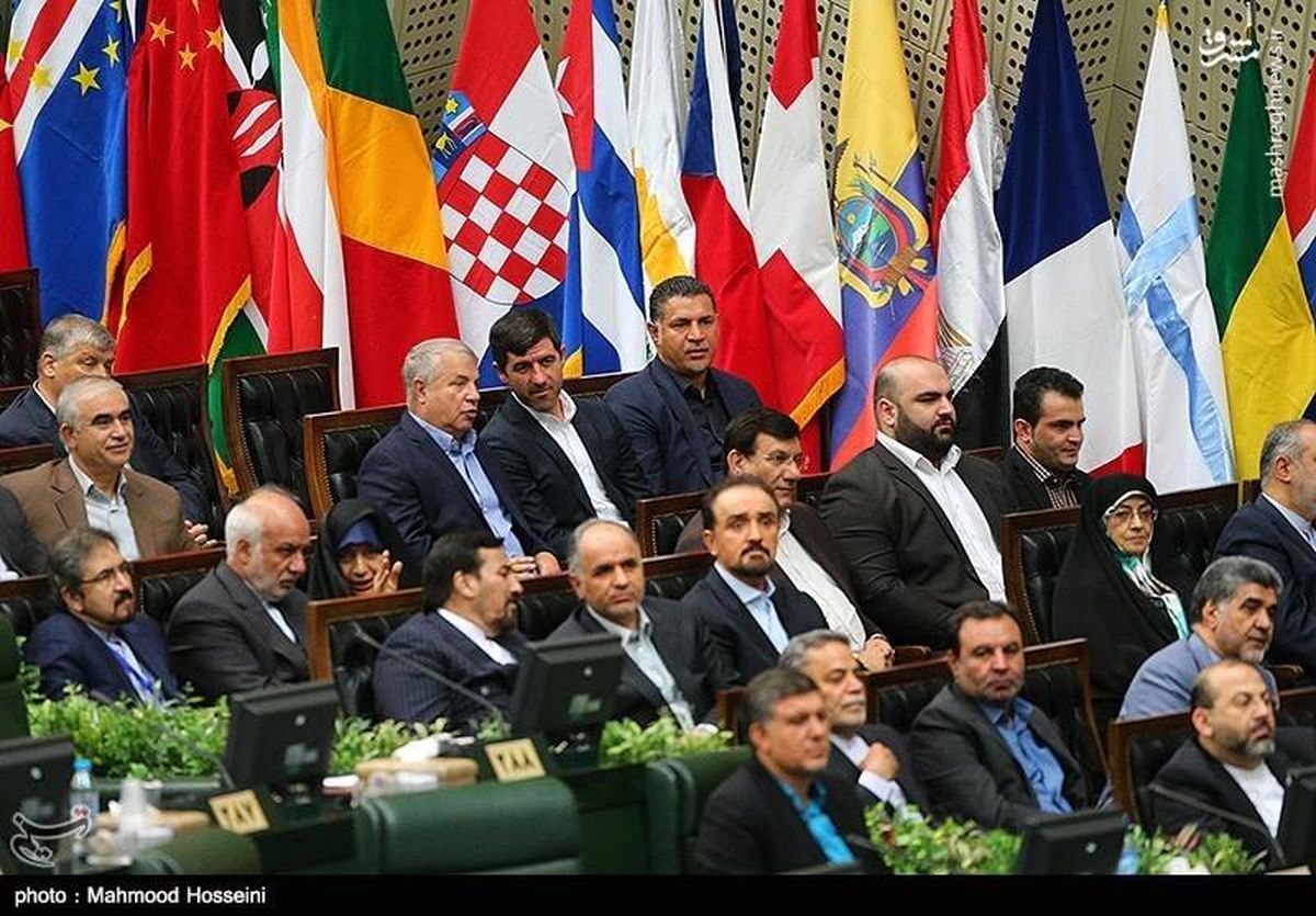 عکس: حضور اسطورههای پرسپولیس در مراسم تحلیف