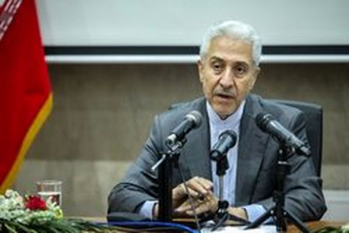 وزیر علوم: دانشگاهها به حل مسائل کشور ورودکنند