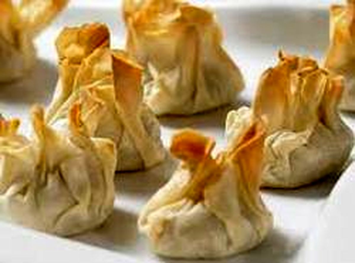 دستور تهیه بقچه‌های پنیری یوفکا