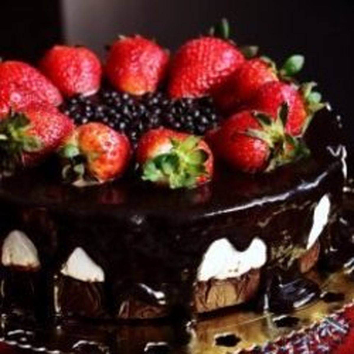 دستور پخت چیز کیک کورن فلکس و توت فرنگی