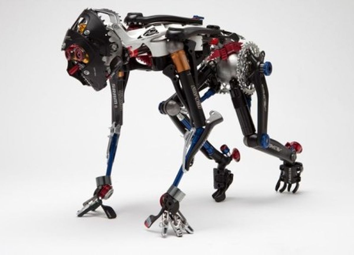 مجسمه هایی از لوازم دوچرخه+عکس