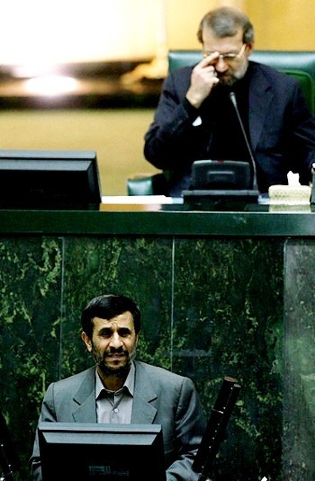 احمدی نژاد «پاسخ» نداد،«رجز خوانی» کرد/11 روز خانه نشینی قابل انکار نیست