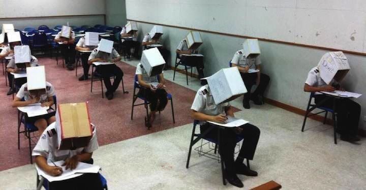 راهی برای تقلب نکردن/عکس
