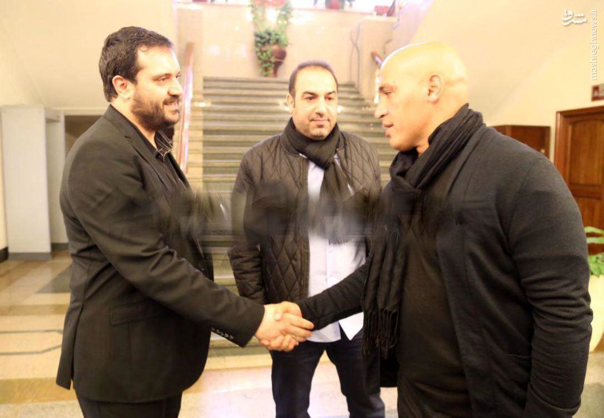 فرزند زنده‌یاد پورحیدری همراه با آبی‌ها +عکس