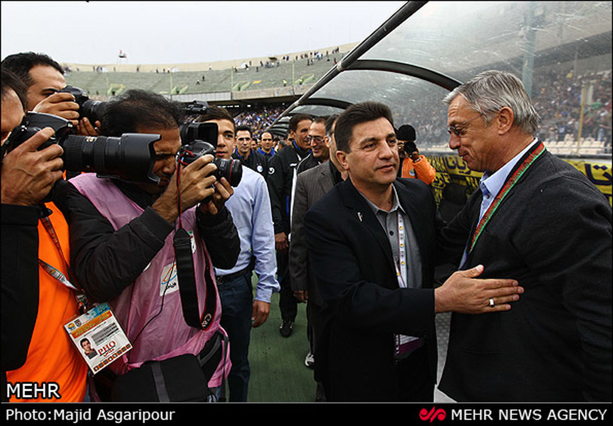 دیدار تیم های فوتبال استقلال و سپاهان