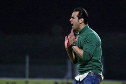 آتش «جادوگر» به جان علی کریمی