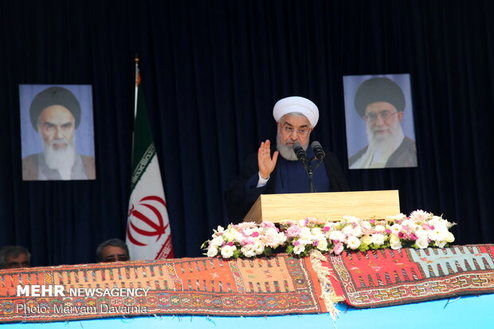 روحانی: زیر بار کوپنی کردن اجناس نرفتیم